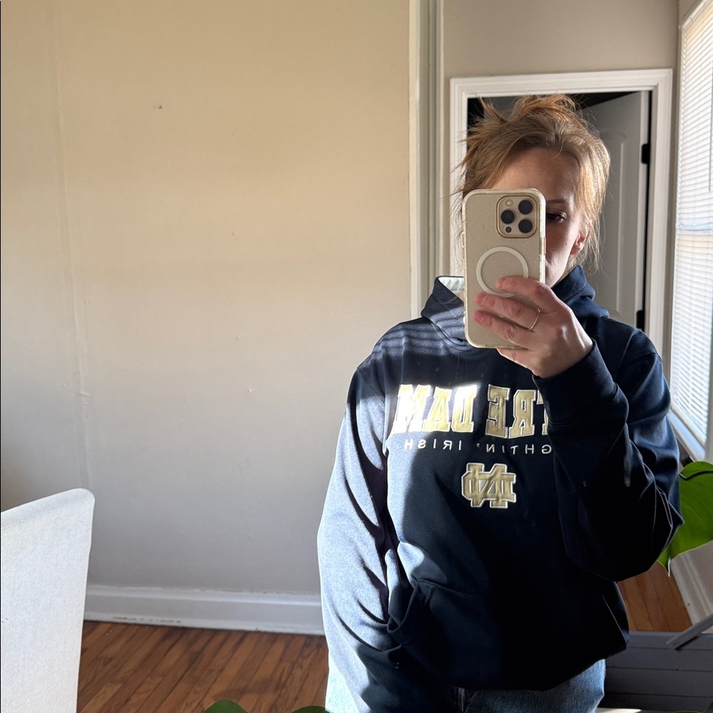 Notre Dame Hoodie with embroidered Logo medium - Picture 6 of 6